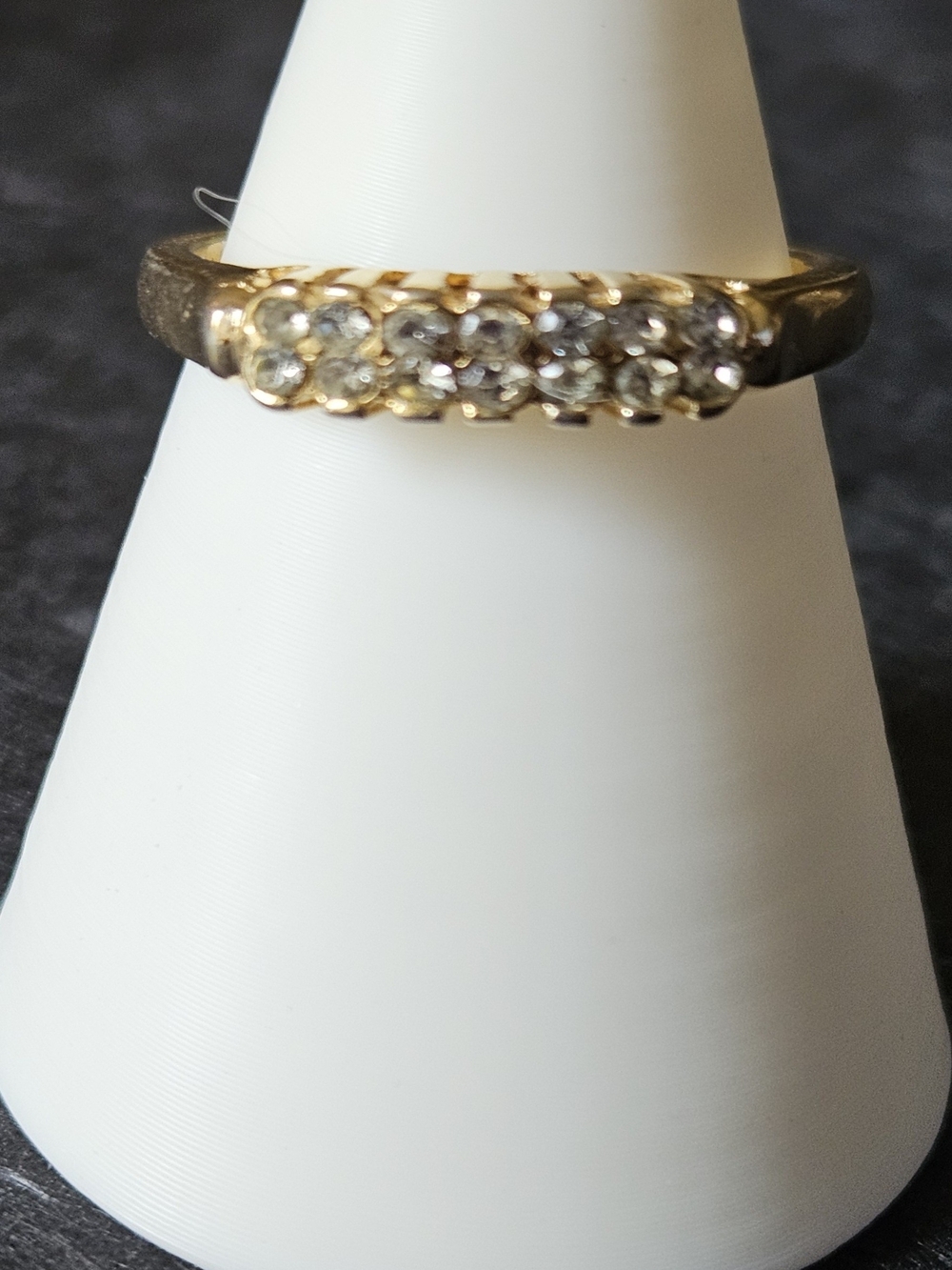 Vintage Gold Tone Pavé Crystal Double Row Ring. Size 8 - Picture 2 of 5